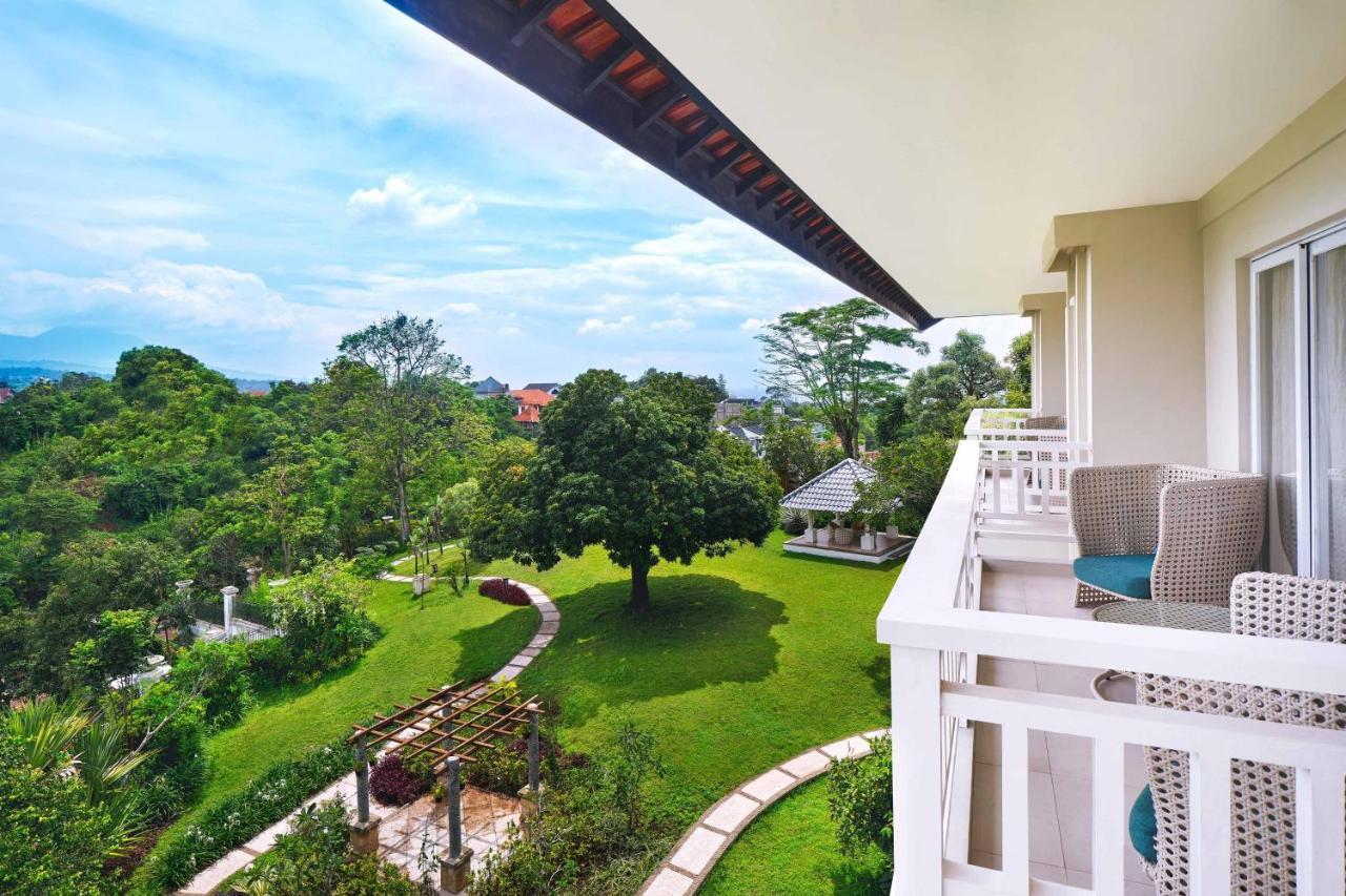 Sheraton Bandung Hotel & Towers Exterior photo