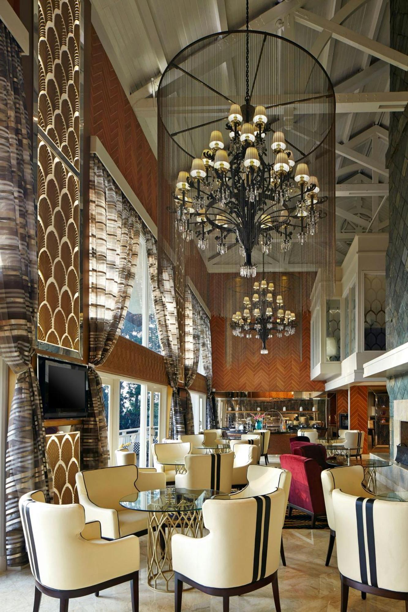 Sheraton Bandung Hotel & Towers Exterior photo